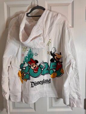 NWT Disney 2025 Disneyland Mickey White Zip Hoodie  2X.